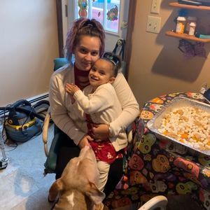 Meet your Posher, Casey